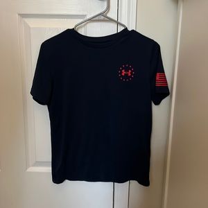 Under armor youth XL T Shirt